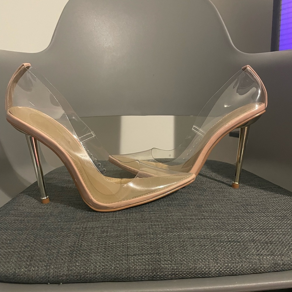 Transparent heels stiletto gold heel.
